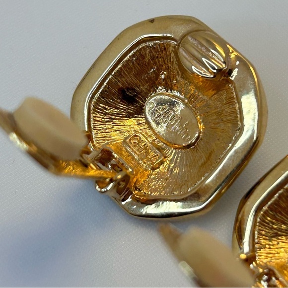 Gold Tone Geometric Shaped Enamel Clip On Earrings - Picture 4 of 10